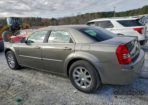 2009 Chrysler 300 Touring из США, поврежденный, VIN 2C3KA53V09H617289